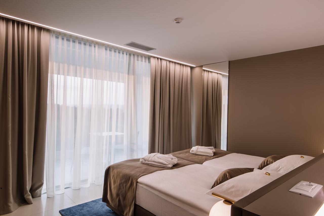 Aparthotel Joel Novalja Ngoại thất bức ảnh
